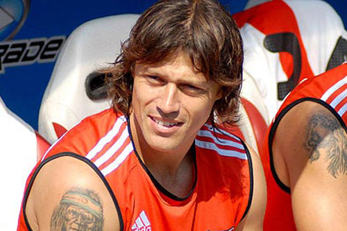 Postulan a Almeyda para dirigir a River