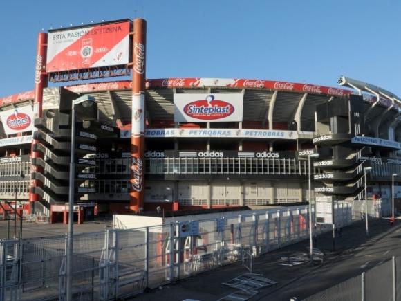 ¨El Monumental¨ podría ser sancionado con cuatro o seis fechas de suspensión