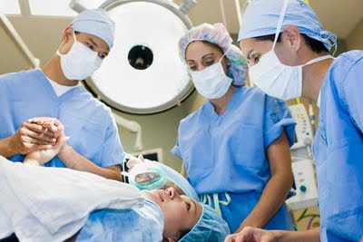 Cientificos implantan por primera vez venas artificiales, el avance fue logrado por un grupo de científicos Argentinos , estadounidenses y polacos