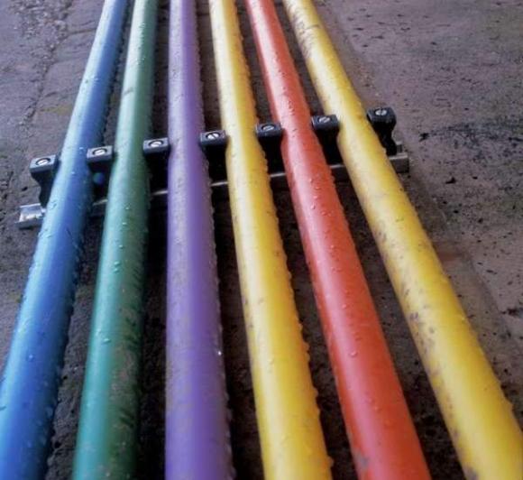 Investigadores desarrollan un chip que conecta redes de fibra óptica a mucha mayor velocidad.