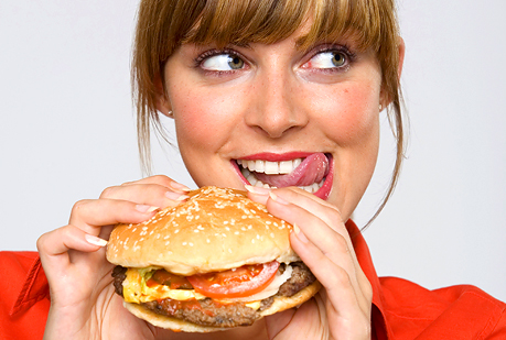 ¿Te gustan las grasas y el alcohol? Está escrito en tus genes 