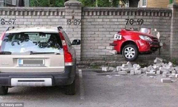 Lugares donde NO se debe estacionar el auto