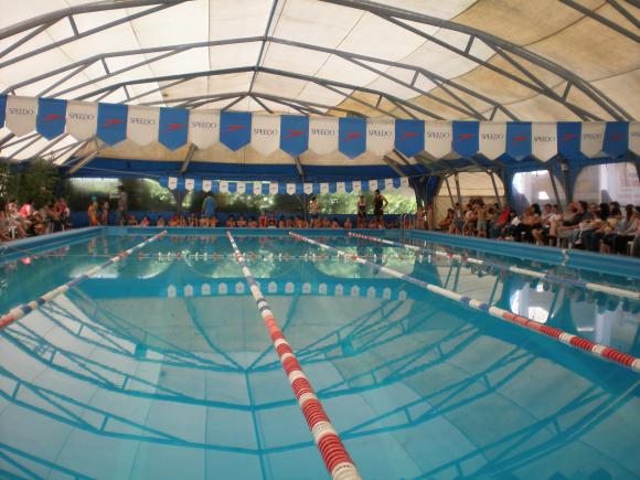 Acassuso Natación - Centro acuático de esparcimiento