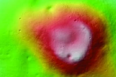 Vulcanismo en el lado oscuro de la Luna.