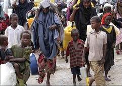 Cómo se vuelve a alimentar a un niño desnutrido