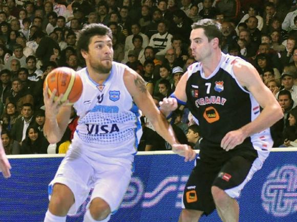 Delfino: ¨Que esté Ginóbili es como tener a Messi jugando en tu equipo¨