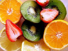 Hallan nuevos beneficios de la vitamina C