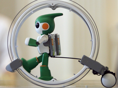 Robot japonés se suma al triatlón de Hawai