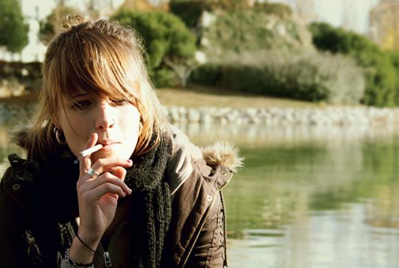 Fomentar el ejercicio ayudaría a adolescentes a dejar de fumar