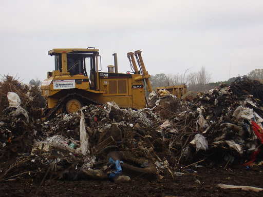 Cientificos Argentinos prueban un proyecto del INTI que permitirá generar energía a partir de la basura y acabar con los rellenos sanitarios
