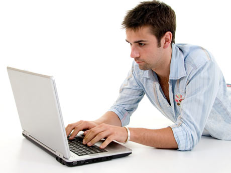 ¿Cuántos años tomaría visitar todas las páginas de Internet?