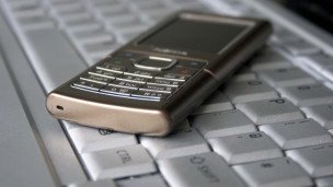 Su celular podría estar lleno de bacterias fecales