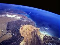 El agua pudo haber estado presente en la Tierra desde sus inicios