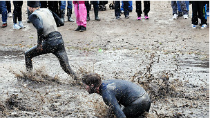 ¿Cuán rápido tendría que correr para correr sobre el agua?