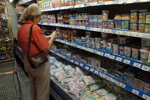 La leche en Argentina ya es más cara que en Europa