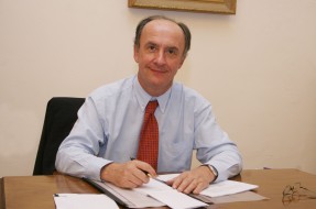 Gobierno rechaza legislar sobre matrimonio homosexual y aborto terapéutico