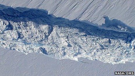 Un iceberg del tamaño de Berlín se está formando en la Antártica