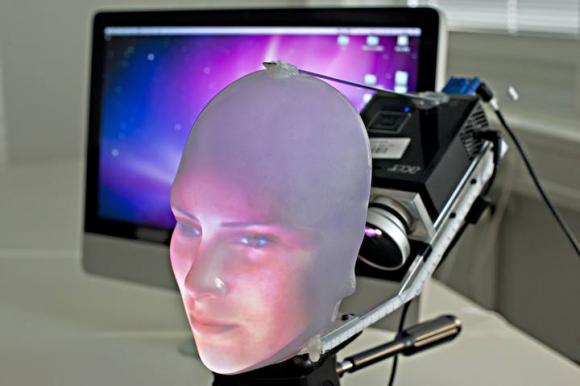 Máscarabot, la cara más humana de la robótica