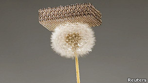 Crean el ¨material más ligero del mundo¨