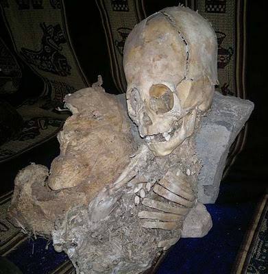 Descubren momia extraterrestre en Cusco Perú