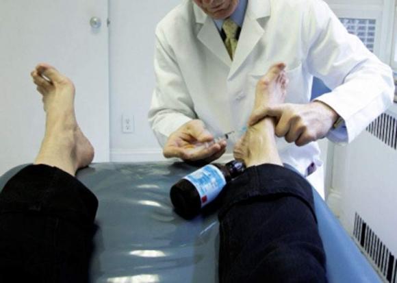 El dolor de pies es la primera causa de caídas en los mayores