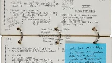 El manual que salvó la vida a los astronautas del Apolo 13, a subasta