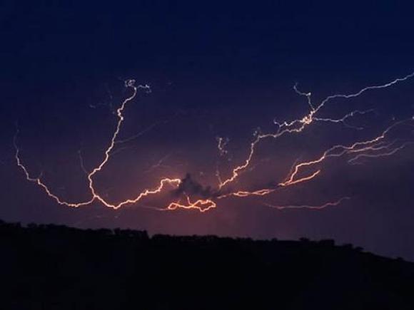 Investigadores Argentinos crearon el primer mapa para conocer dónde caerán los rayos en el país