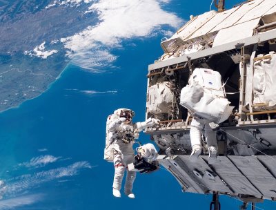 La NASA anuncia el primer vuelo privado de carga a la EEI para febrero de 2012