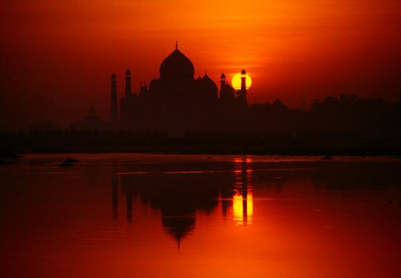 EL TAJ MAHAL, UNA BELLA HISTORIA DE AMOR  
