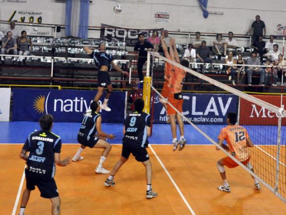 Gran triunfo de Jujuy Voley frente a Lechuzas Villa María Voley