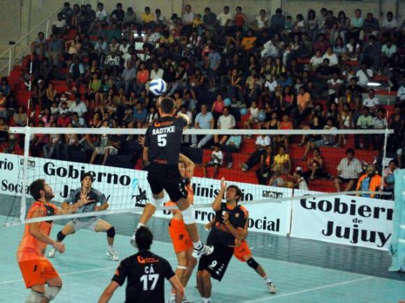 Partidazo entre Lechuzas Villa María y Buenos Aires Unidos en la Copa ACLAV 2011