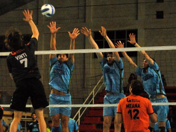La experiencia de Buenos Aires Unidos pudo ante Jujuy Vóley