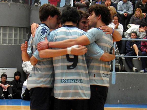 Lanús perdió con Chovet Voley y Ciudad derrotó a Pescadores