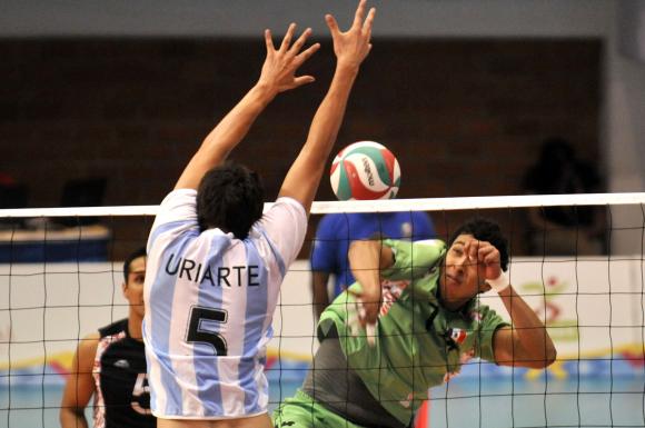 COPA DEL MUNDO: MAXIMILIANO CAVANNA REEMPLAZA A NICOLÁS URIARTE