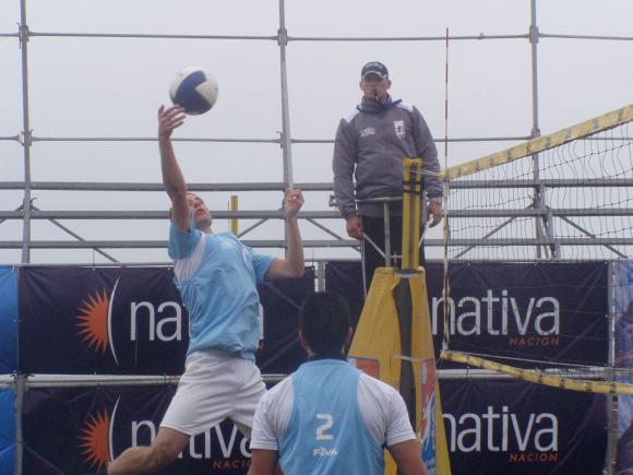 DURÍSIMA JORNADA EN PLAYA GRANDE