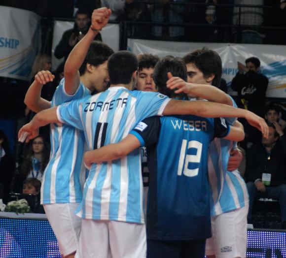 MUNDIAL MENOR MASCULINO: ARGENTINA 3 CHINA 1