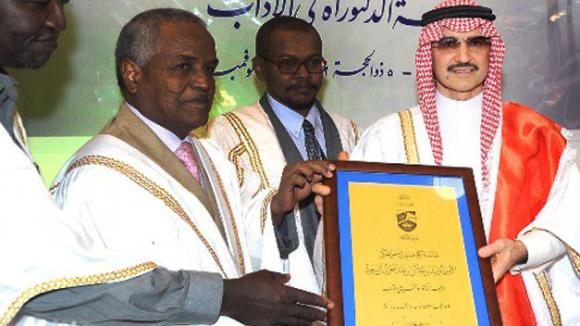 Un príncipe de Arabia Saudí invierte 230 millones de euros en la red social Twitter