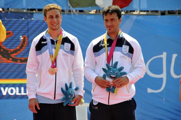 XVI JUEGOS PANAMERICANOS: MEDALLA DE BRONCE PARA SUÁREZ-ETCHEGARAY