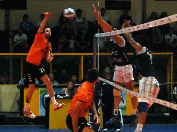 Guillermo García sobre su vuelta: ¨Se me cruzó por la cabeza dejar¨